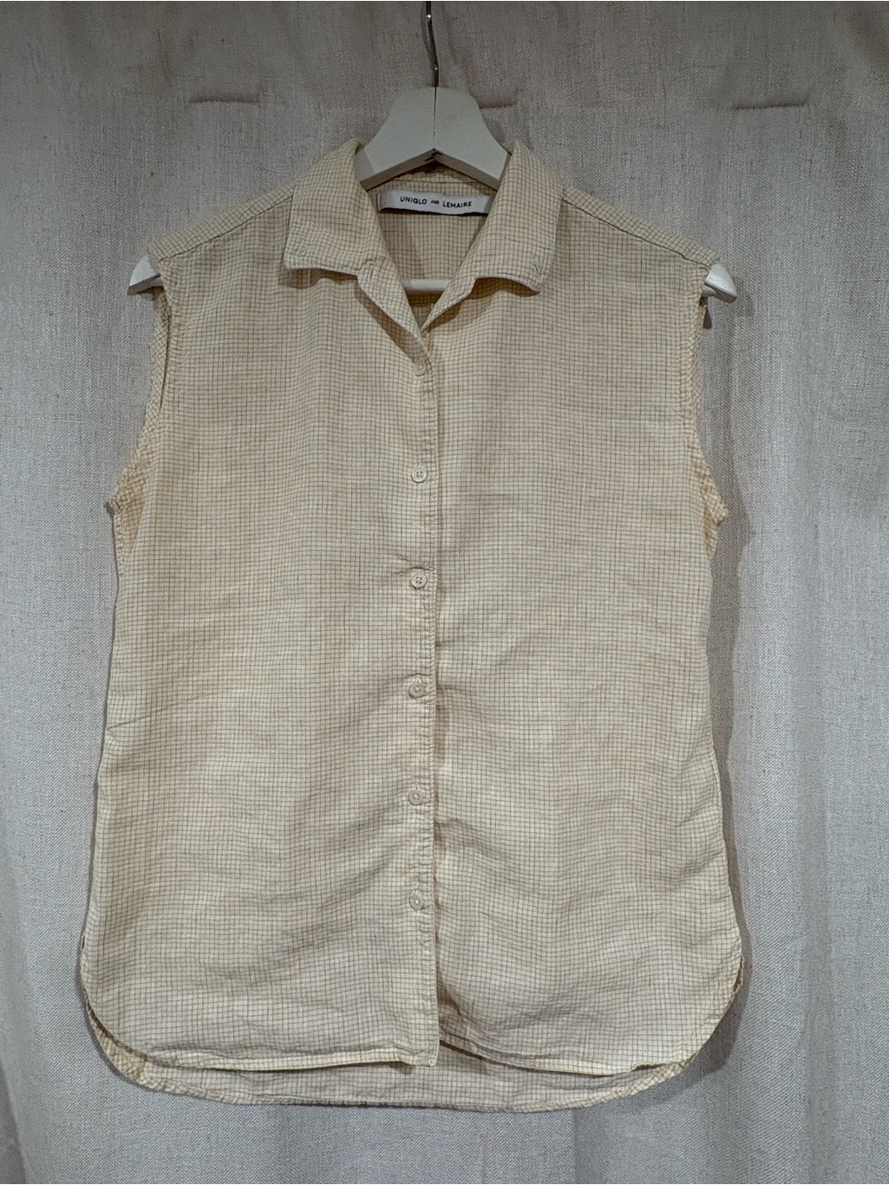 Uniqlo Sleeveless Button-Down Shirt - Light Cream Gingham